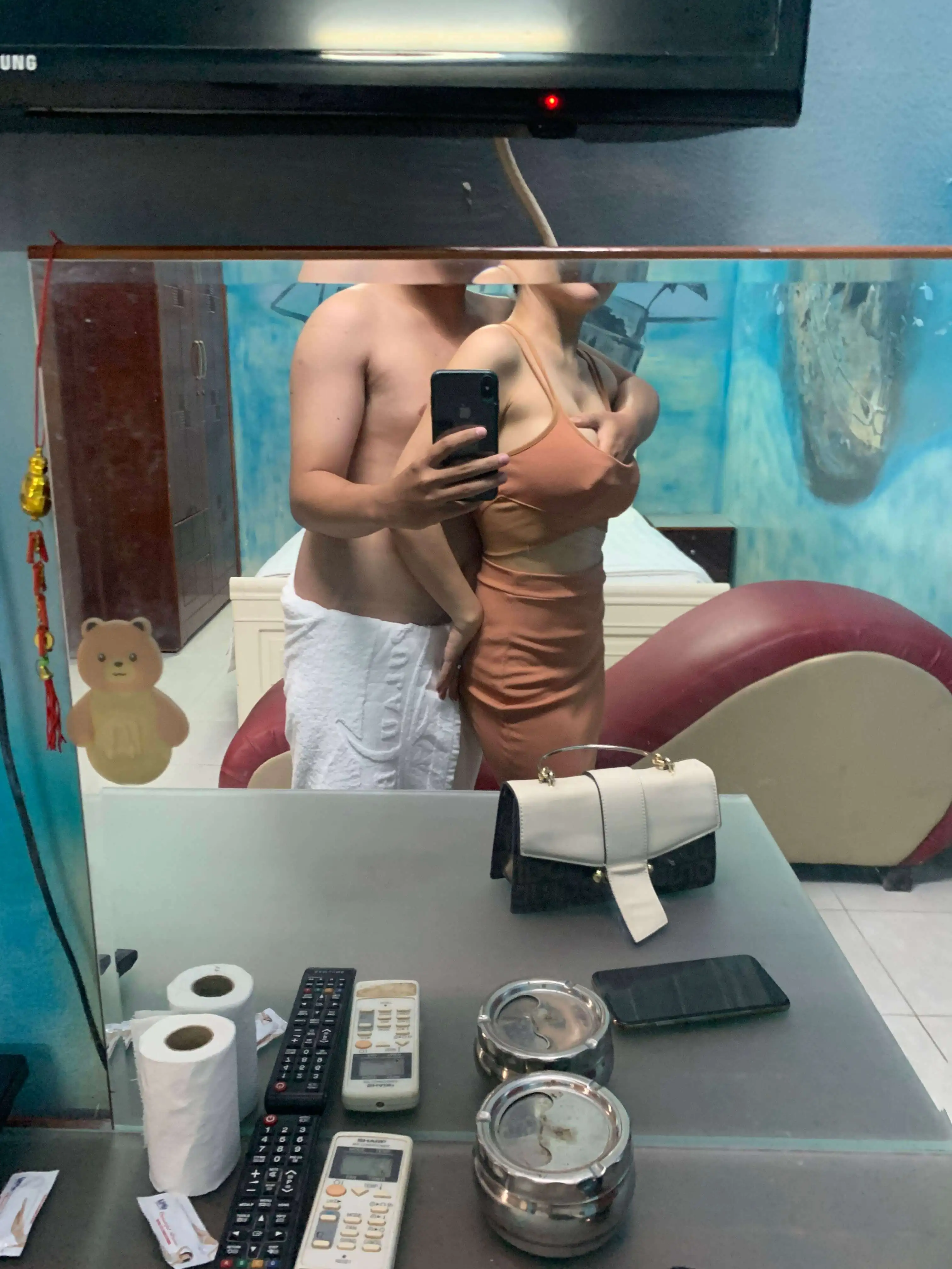 ảnh sex việt nam chịch nhau trong nhà vệ sinh của khách sạn